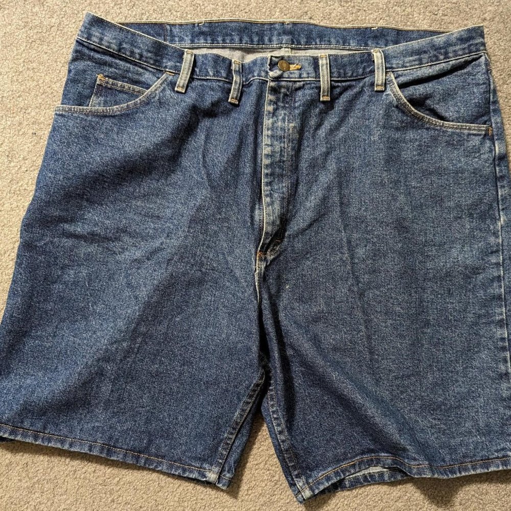 Mens Wrangler Jean Shorts, Size 44, 100% Cotton, Spot where sewn from tear